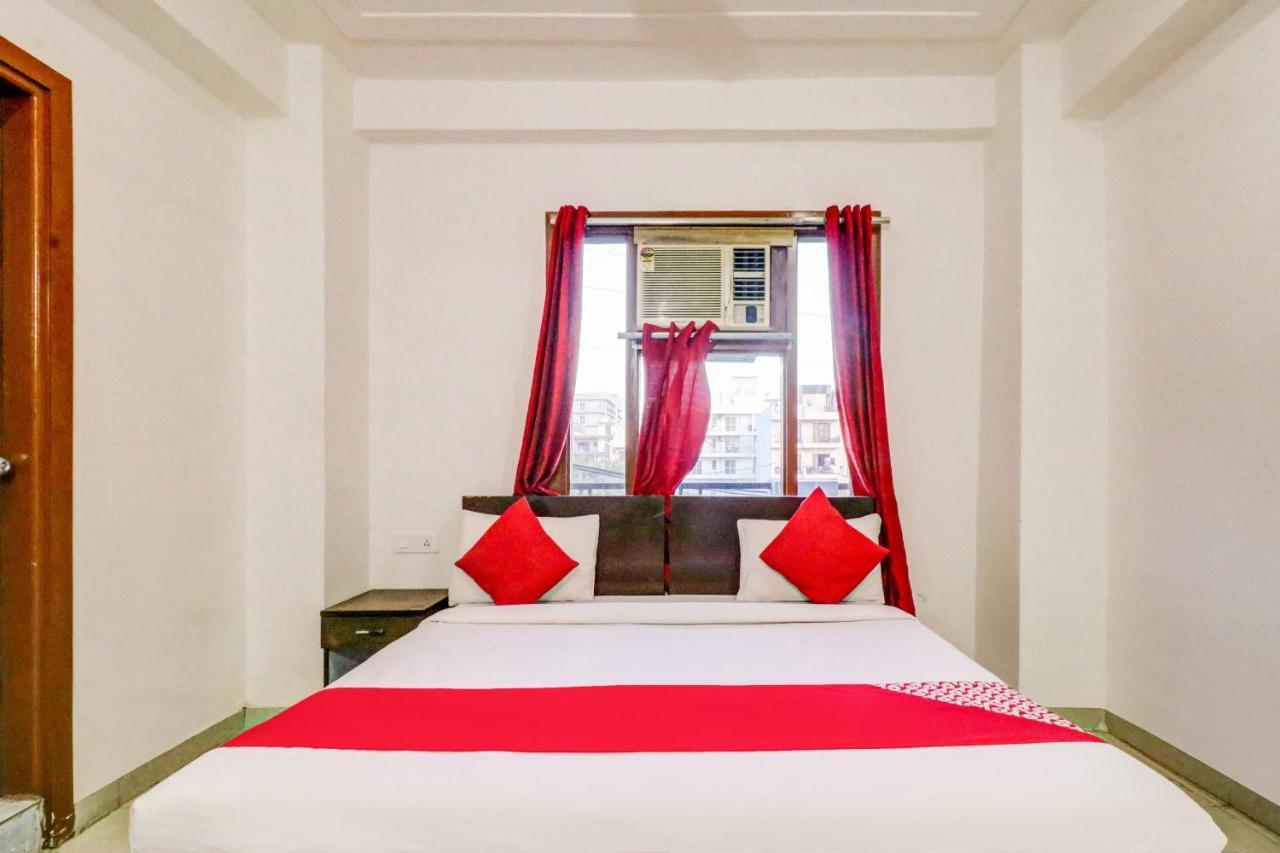 Oyo 71597 The Shivaay Residency Gurgaon Exterior foto