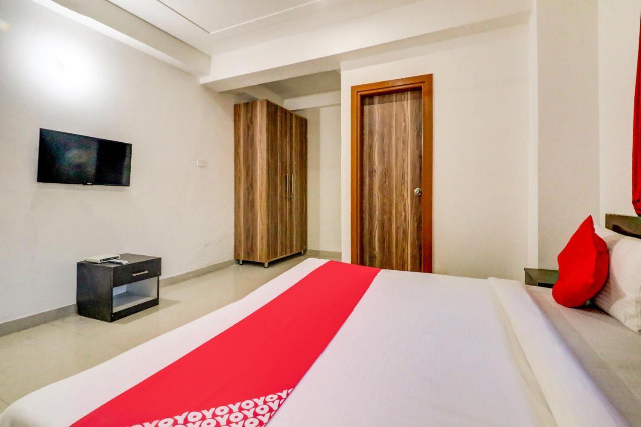 Oyo 71597 The Shivaay Residency Gurgaon Exterior foto